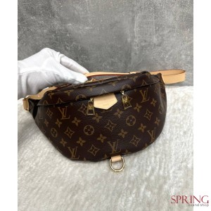 LOUIS VUITTON ПОЯСНАЯ СУМКА