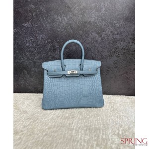 HERMES СУМКА BIRKIN 25, ФУРНИТУРА СЕРЕБРО, МАТОВЫЙ ФИНИШ, КОТОРЫЙ ДЕЛАЕТ ВИД СУМКИ БОЛЕЕ СТРОГИМ И КЛАССИЧЕСКИМ КОЖА КРОКОДИЛА ОБИТАВШЕГО В ВОДАХ РЕКИ НИЛ